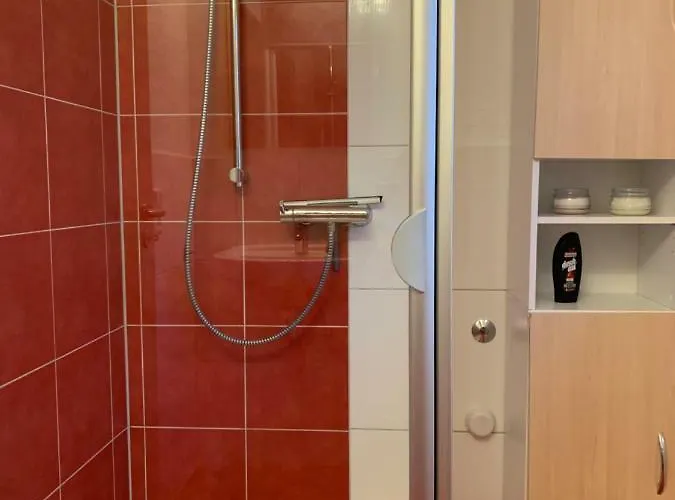 Schöne In *